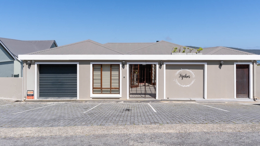 7 Bedroom Property for Sale in Knysna Central Western Cape